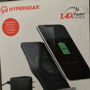 Hypergear wireless cell phone charger